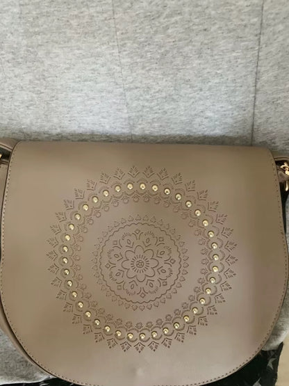 Vintage Crossbody Bag Pu Leather Women Shoulder Bag Floral Embossed Rivet Messenger Bag for Girls Small Handbag